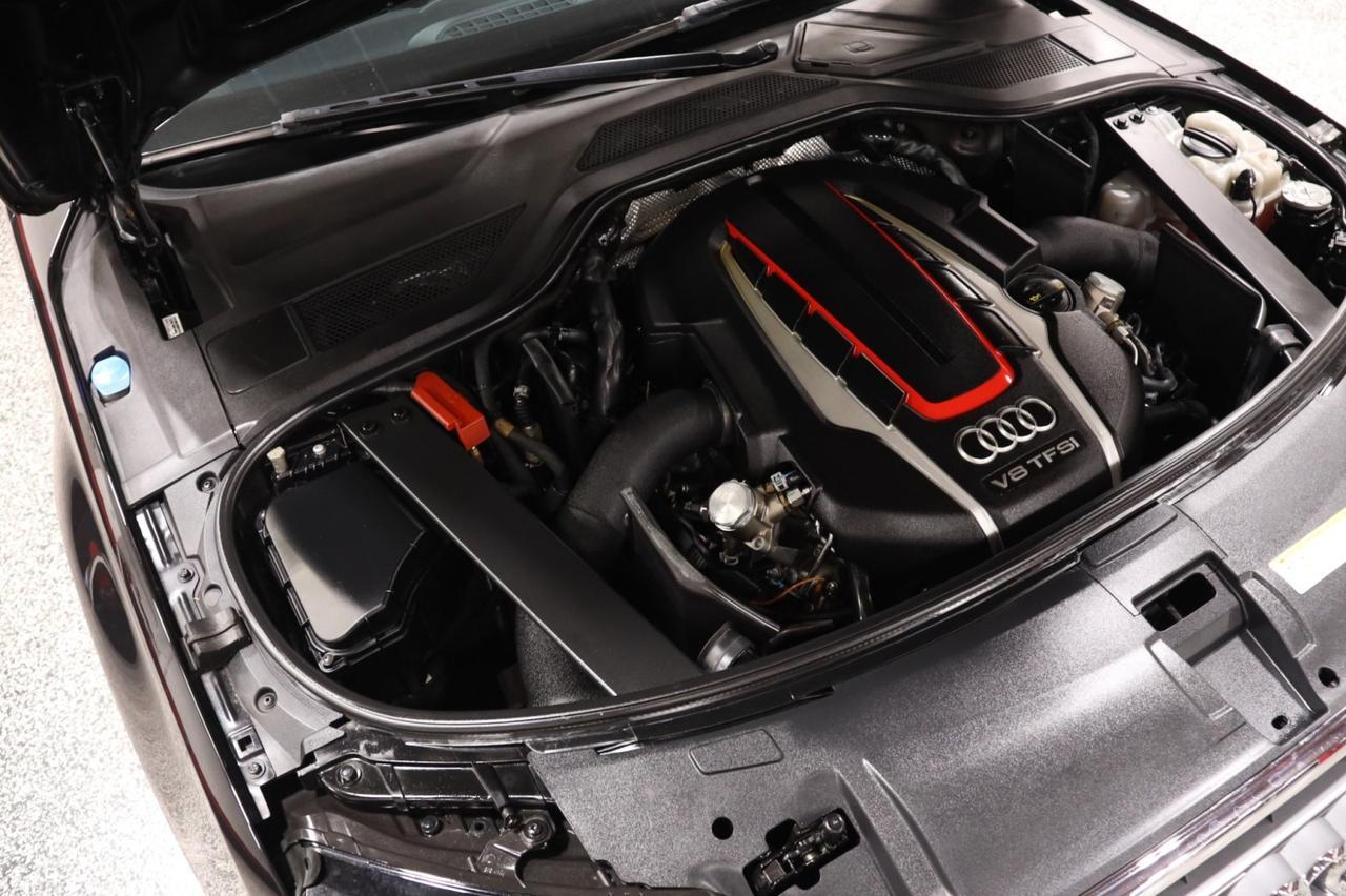2014 Audi S8 4dr Sedan Skokie IL