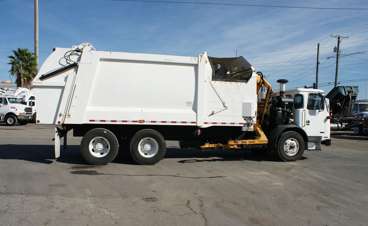 2014 Autocar ACX64 28 yd Heil Side Loader Garbage Truck Tampa FL