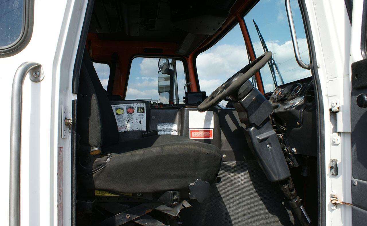 2014 Autocar ACX64 28 yd Heil Side Loader Garbage Truck Tampa FL