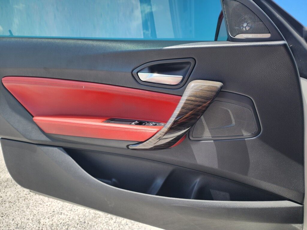 2014 BMW 2 Series M235i~LOW MILES~ACTIVE PARKING SYSTEM~AUTO START/STOP~CRUISE CONTROL~DRIVER ASSISTANCE PACKAGE~LEATHER SEATS~NAVIGATION SYSTEM~PREMIUM SOUND SYSTEM Sarasota FL
