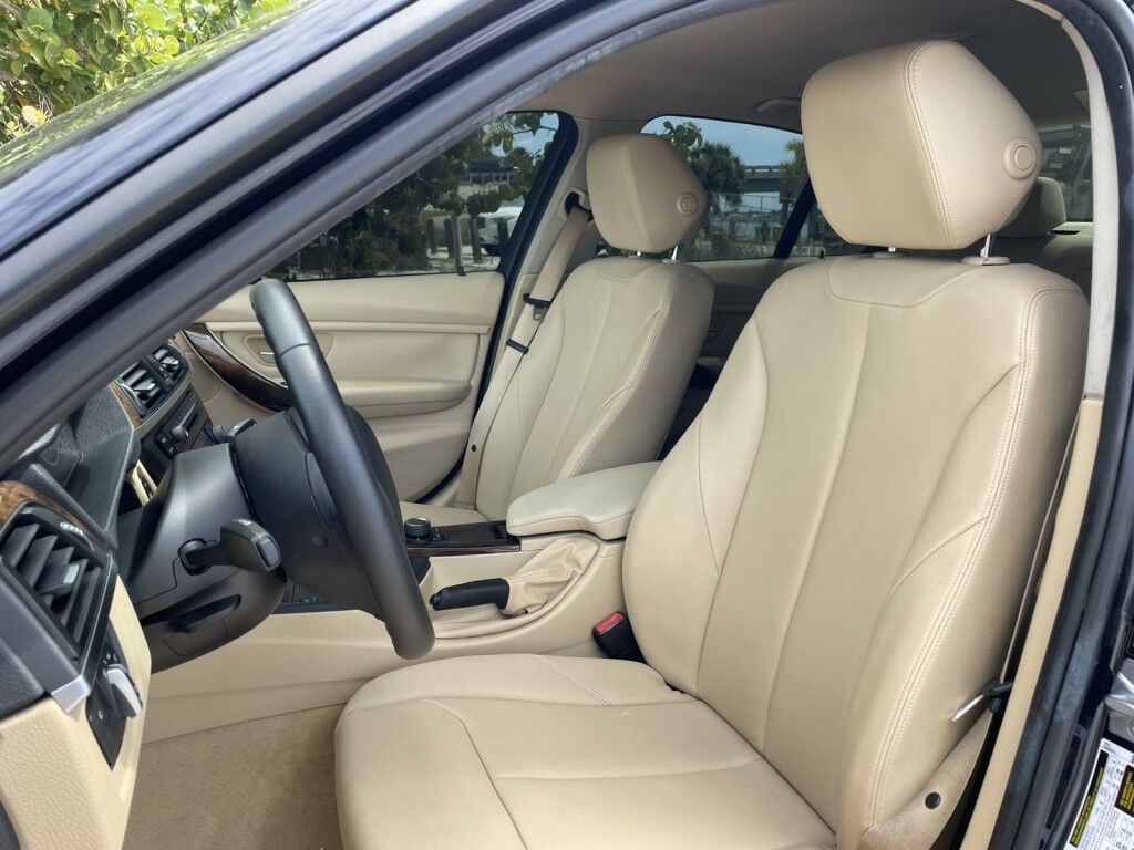 2014 BMW 3 Series 320i