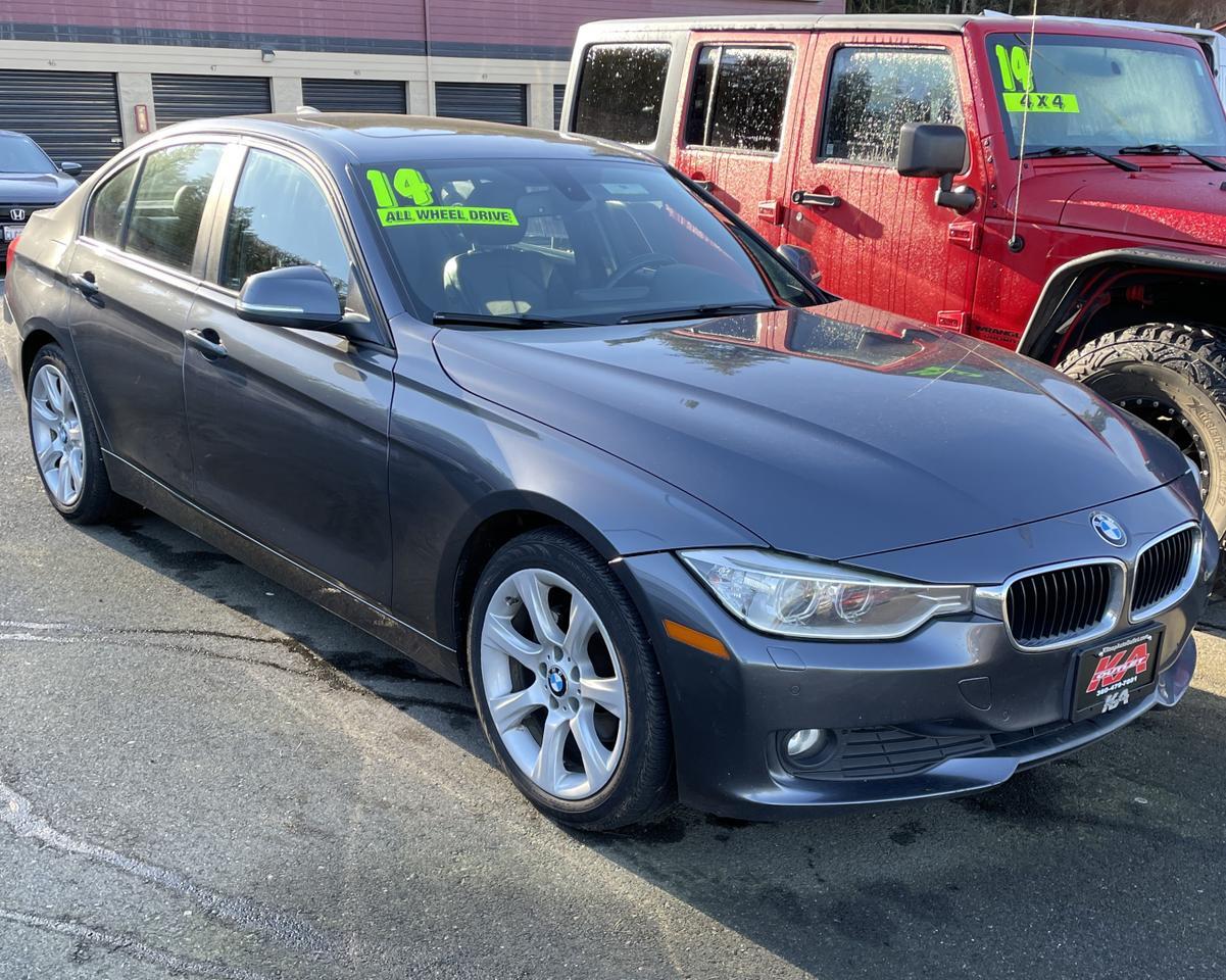 2014 BMW 3 Series 320i xDrive Sedan 4D