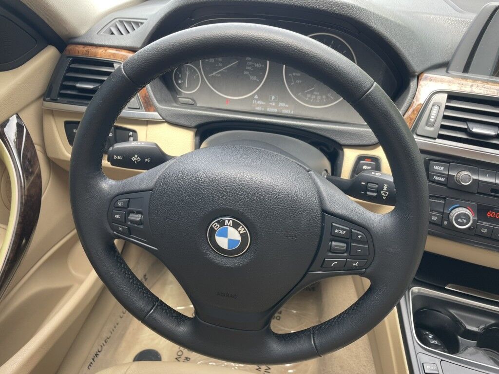 2014 BMW 3 Series 320i~CLEAN CARFAX~BLUETOOTH~REARVIEW CAMERA~ Sarasota FL