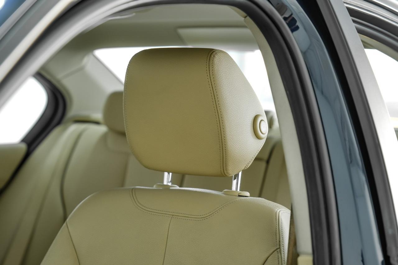 2014 BMW 335i AUTOMATIC NAVIGATION SUNROOF LEATHER HEATED SEATS KEYLESS START BLUETOOTH Carrollton TX