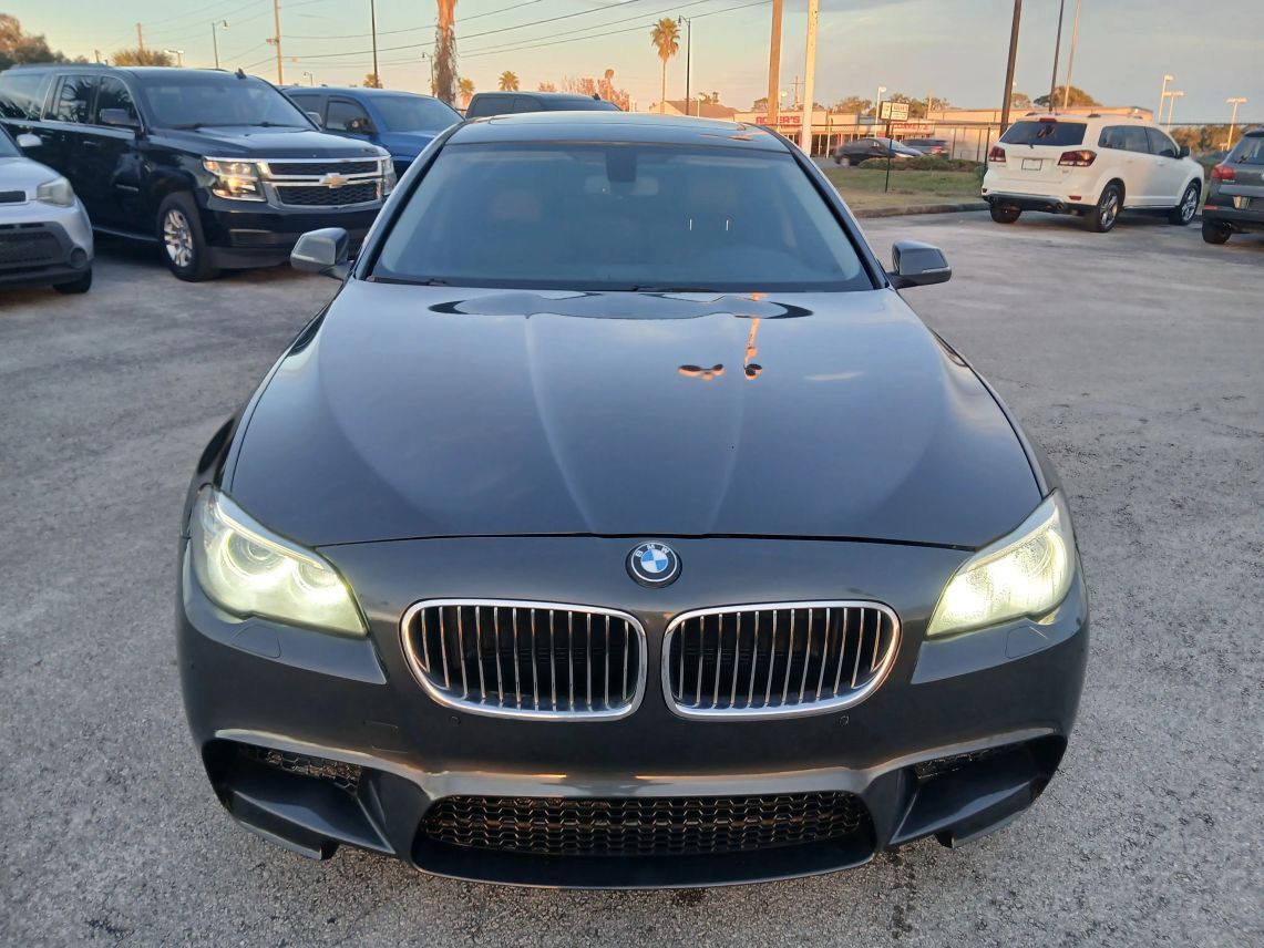 2014 BMW 5 Series 535i xDrive Sedan 4D