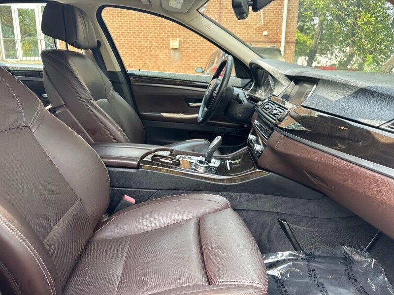 2014 BMW 5 Series 535i xDrive Sedan AWD w/ Luxury Line Arlington VA