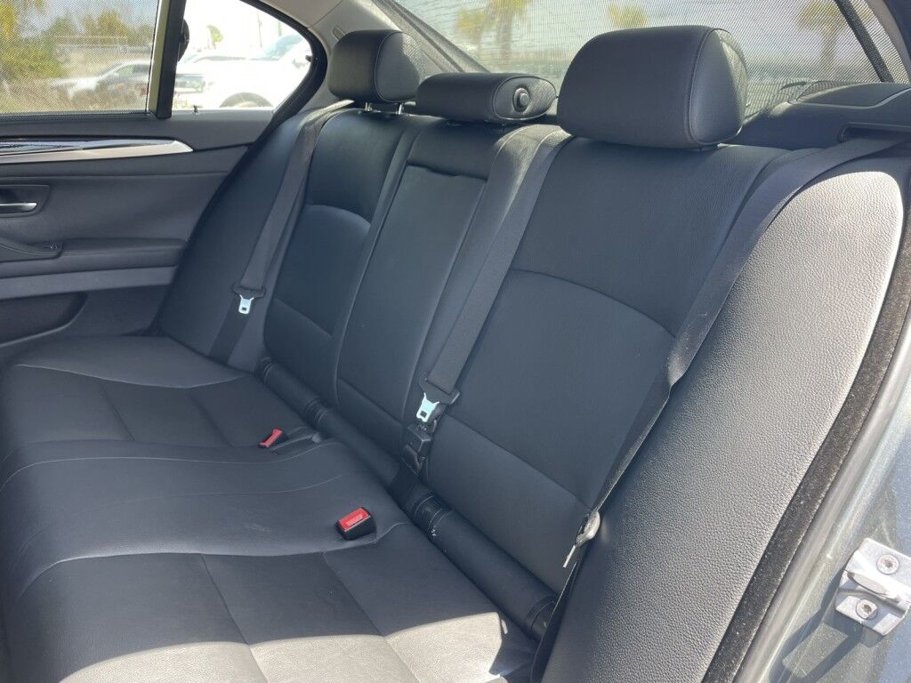2014 BMW 5 Series 550i~BLUETOOTH~CAMERA SYSTEM~CRUISE CONTROL~LEATHER SEATS~REARVIEW CAMERA Sarasota FL