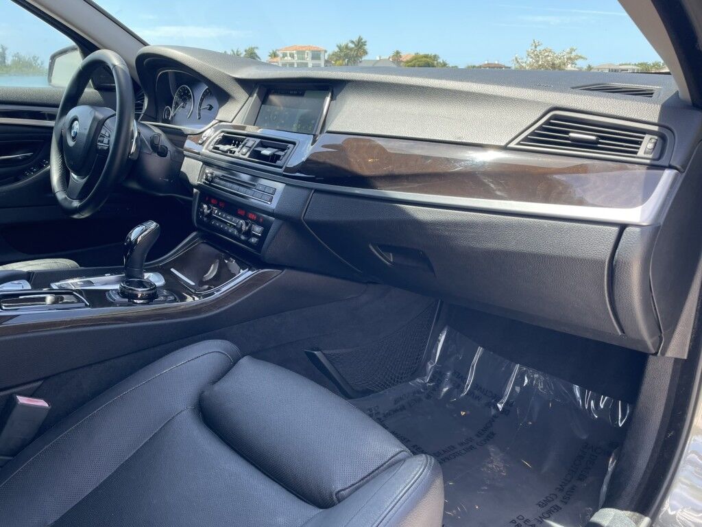 2014 BMW 5 Series 550i~BLUETOOTH~CAMERA SYSTEM~CRUISE CONTROL~LEATHER SEATS~REARVIEW CAMERA Sarasota FL