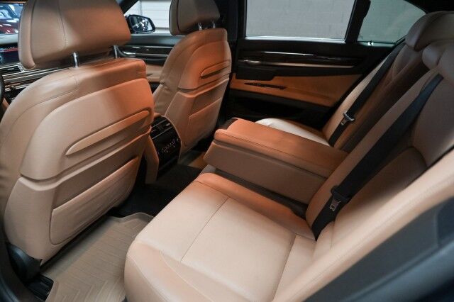 2014 BMW 750i xDrive M Sport 4dr Sedan Chicago IL