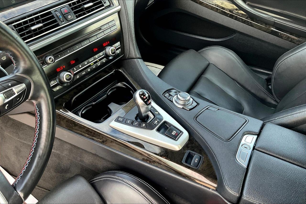 2014 BMW M6  BLACK at Westside Kia