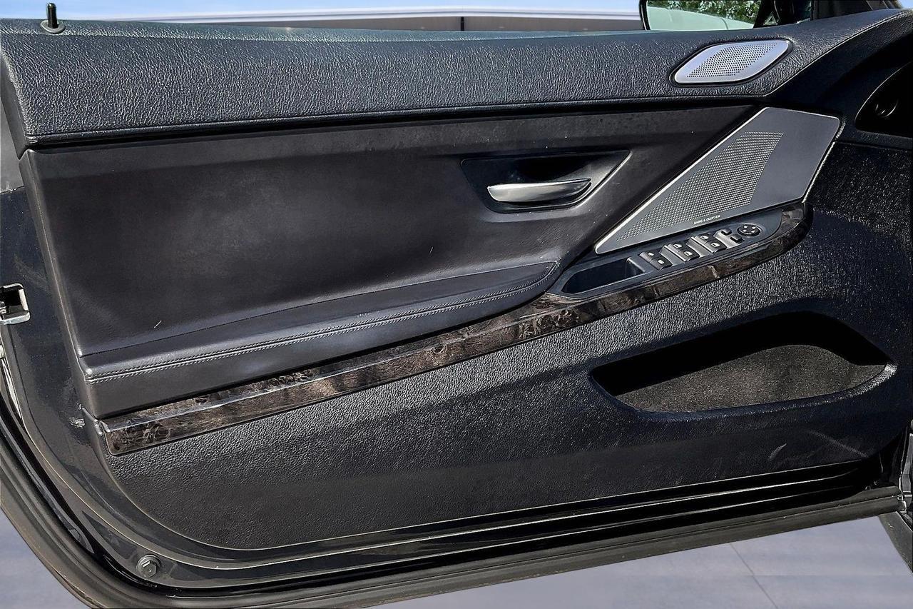 2014 BMW M6  BLACK at Westside Kia