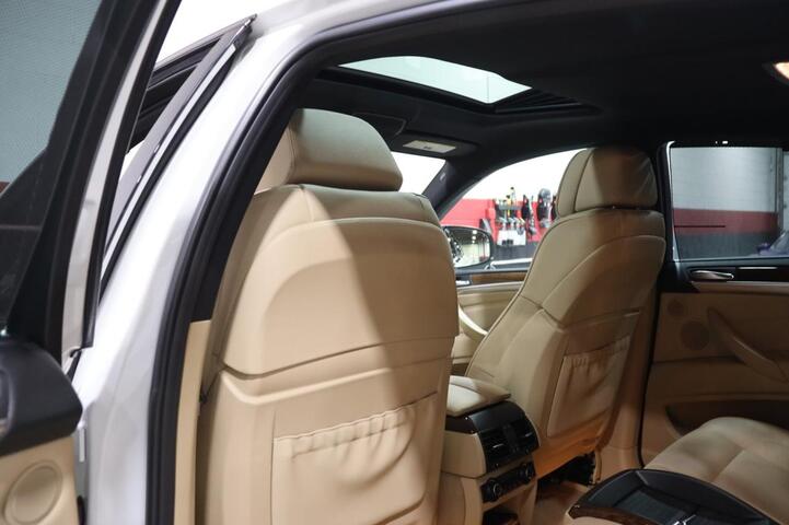 2014 BMW X6 xDrive50i M Sport Performance 4dr Suv Chicago IL