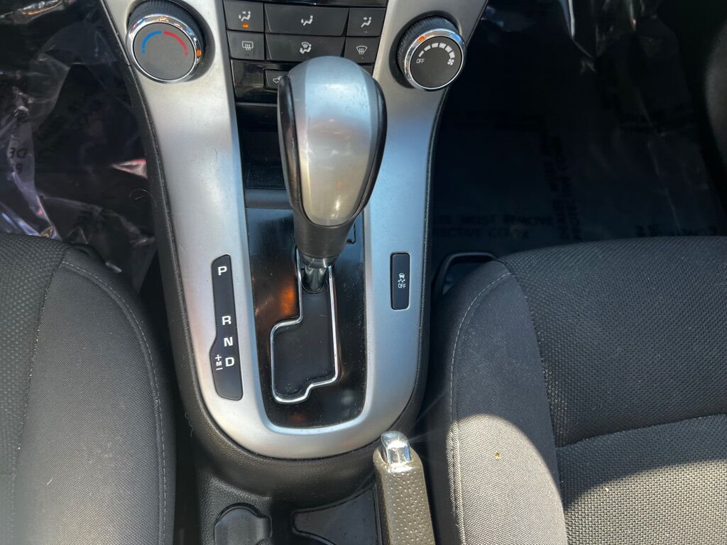 2014 CHEVROLET CRUZE 1LT AUTO Des Moines WA