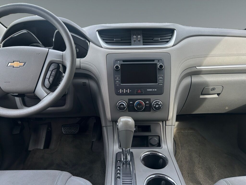 2014 CHEVROLET TRAVERSE LS Toledo OH