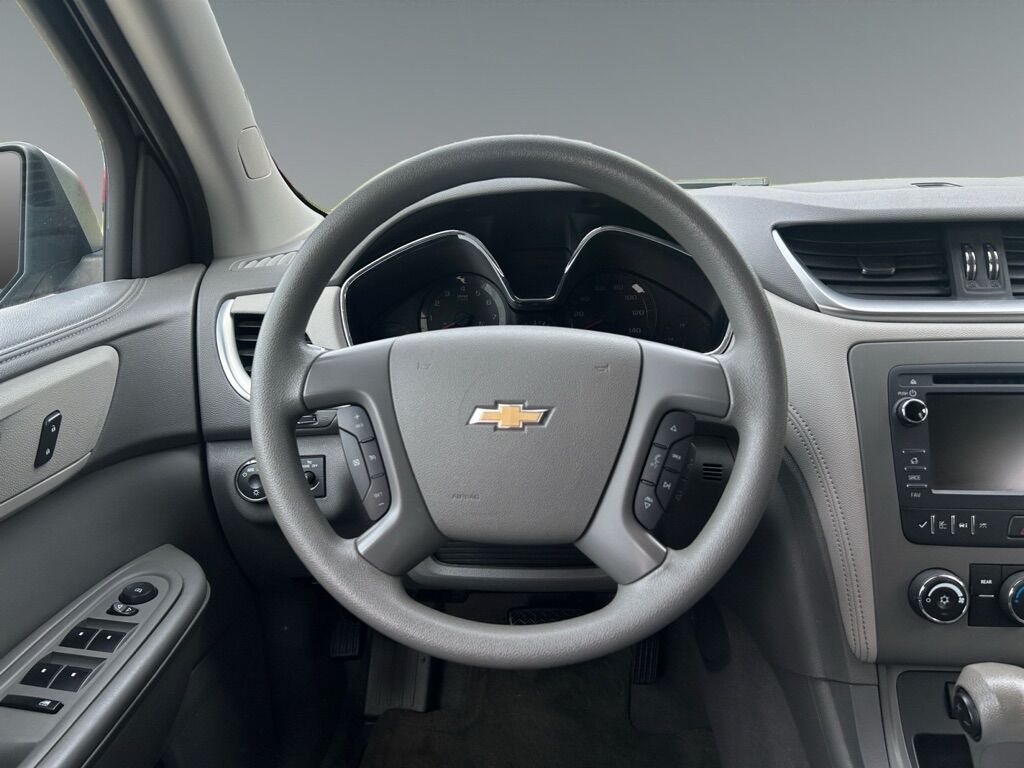 2014 CHEVROLET TRAVERSE LS Toledo OH