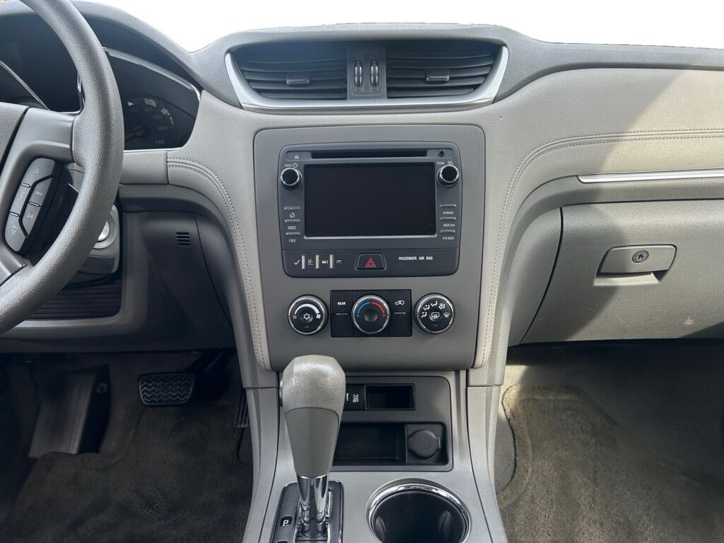 2014 CHEVROLET TRAVERSE LS Toledo OH