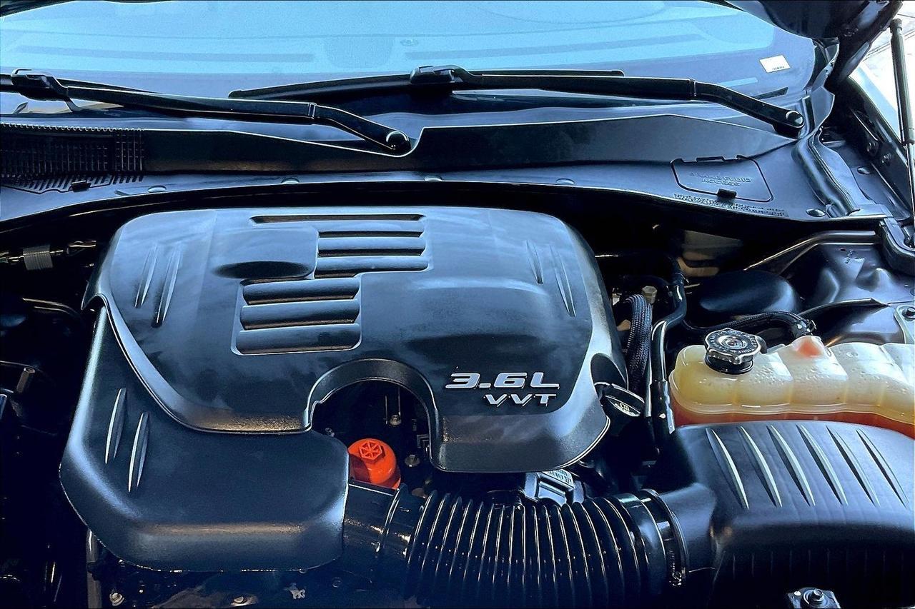 2014 CHRYSLER 300 Houston TX