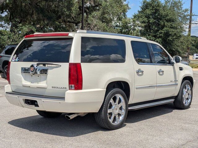 2014 Cadillac Escalade ESV Luxury