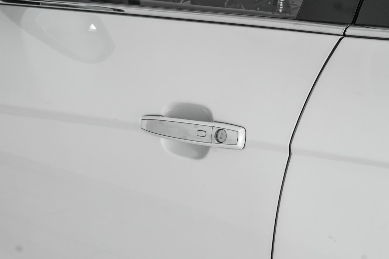 2014 Cadillac SRX LUXURY NAVIGATION PANORAMA LEATHER HEATED SEATS REAR CAMERA KEYLESS START BLUETOOTH Carrollton TX