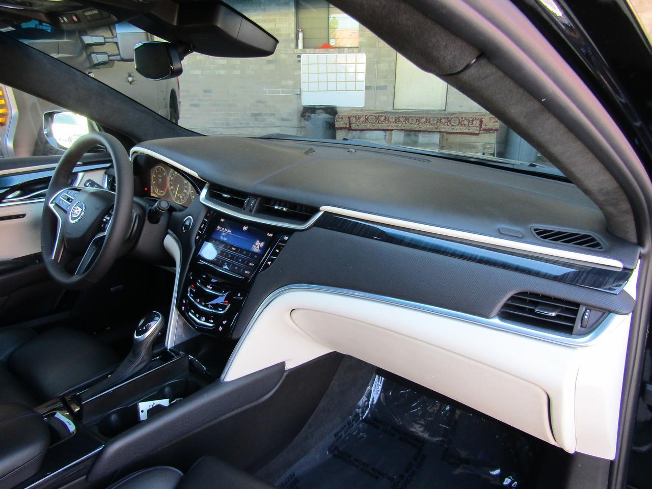 2014 Cadillac XTS 4dr Sdn Platinum FWD Grand Prairie TX