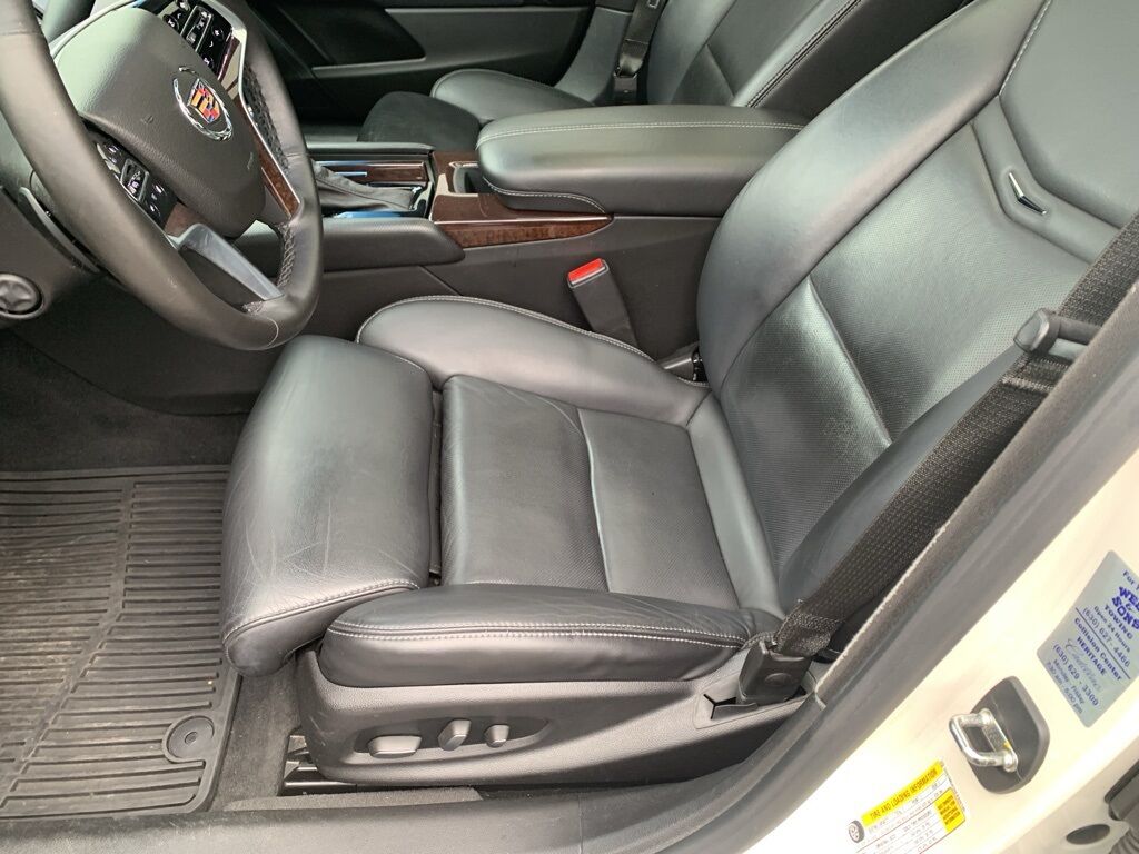 2014 Cadillac XTS Luxury Green Bay WI