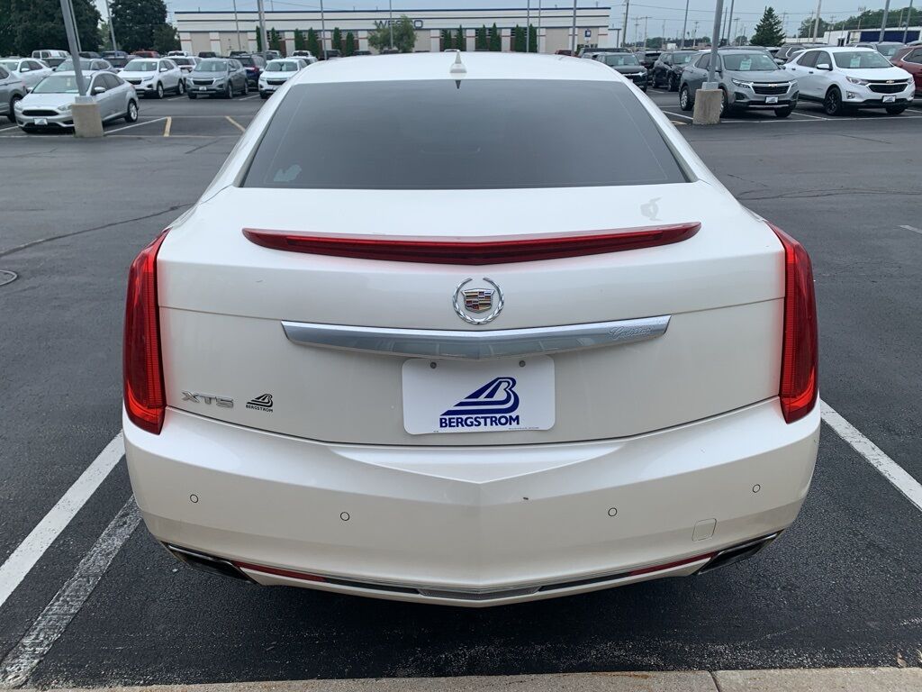 2014 Cadillac XTS Luxury Green Bay WI