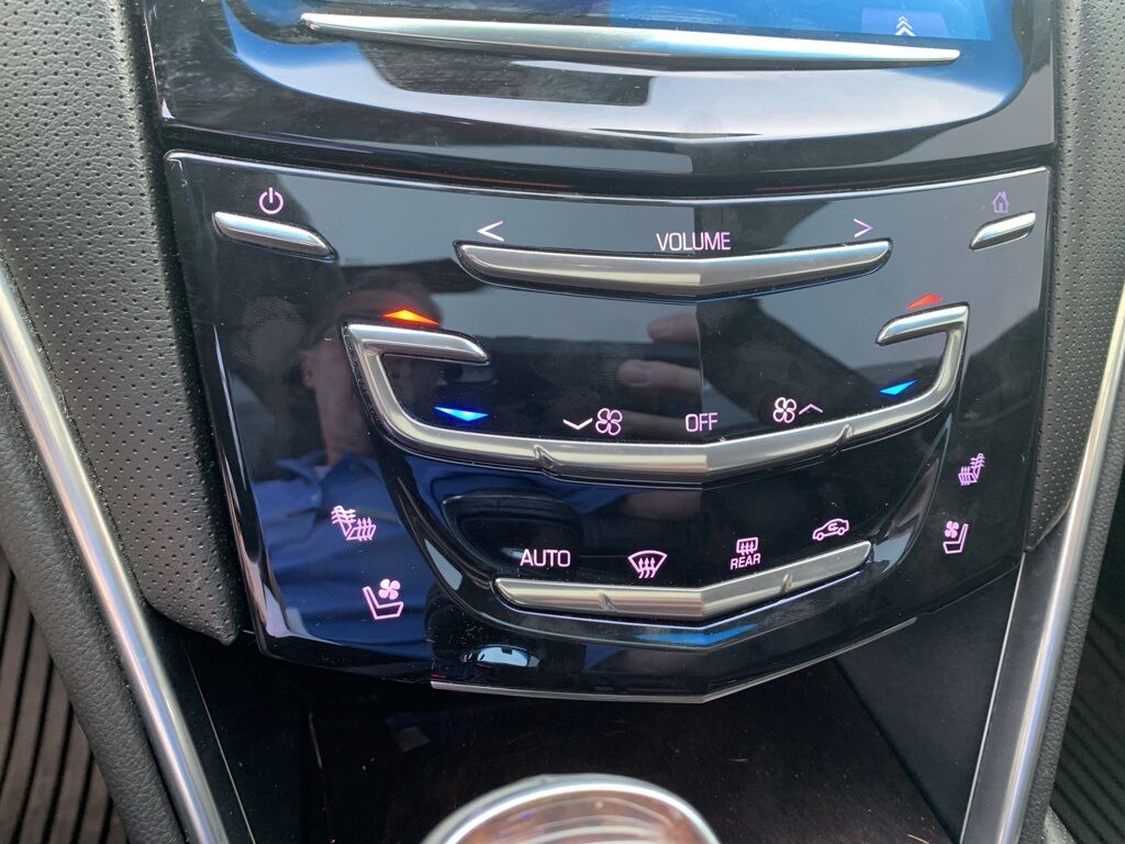 2014 Cadillac XTS Luxury Green Bay WI