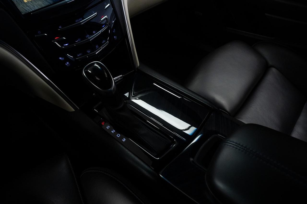 2014 Cadillac XTS Platinum Vented Seats Driver Assist Package Portland OR