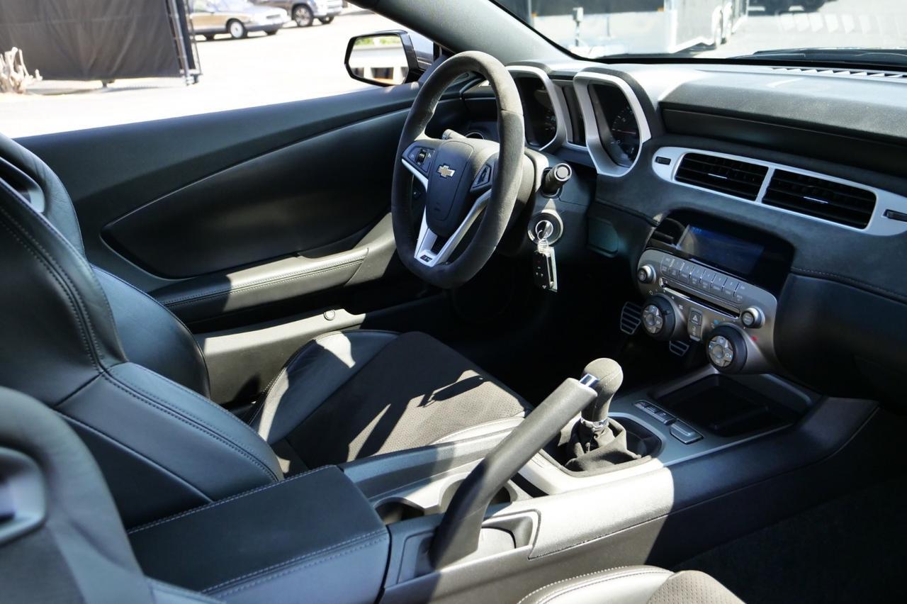 2014 Chevrolet Camaro Z/28 / Whipple Supercharger / Carbon Ceramic Brakes! Lincolnton NC