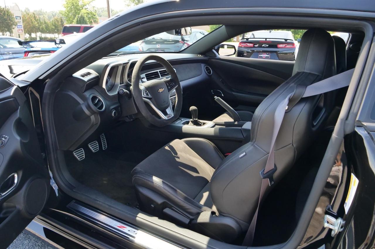 2014 Chevrolet Camaro Z/28 / Whipple Supercharger / Carbon Ceramic Brakes! Lincolnton NC