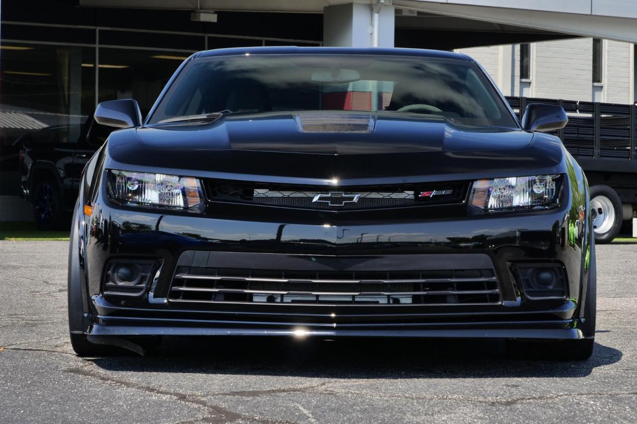 2014 Chevrolet Camaro Z/28 / Whipple Supercharger / Carbon Ceramic Brakes! Lincolnton NC
