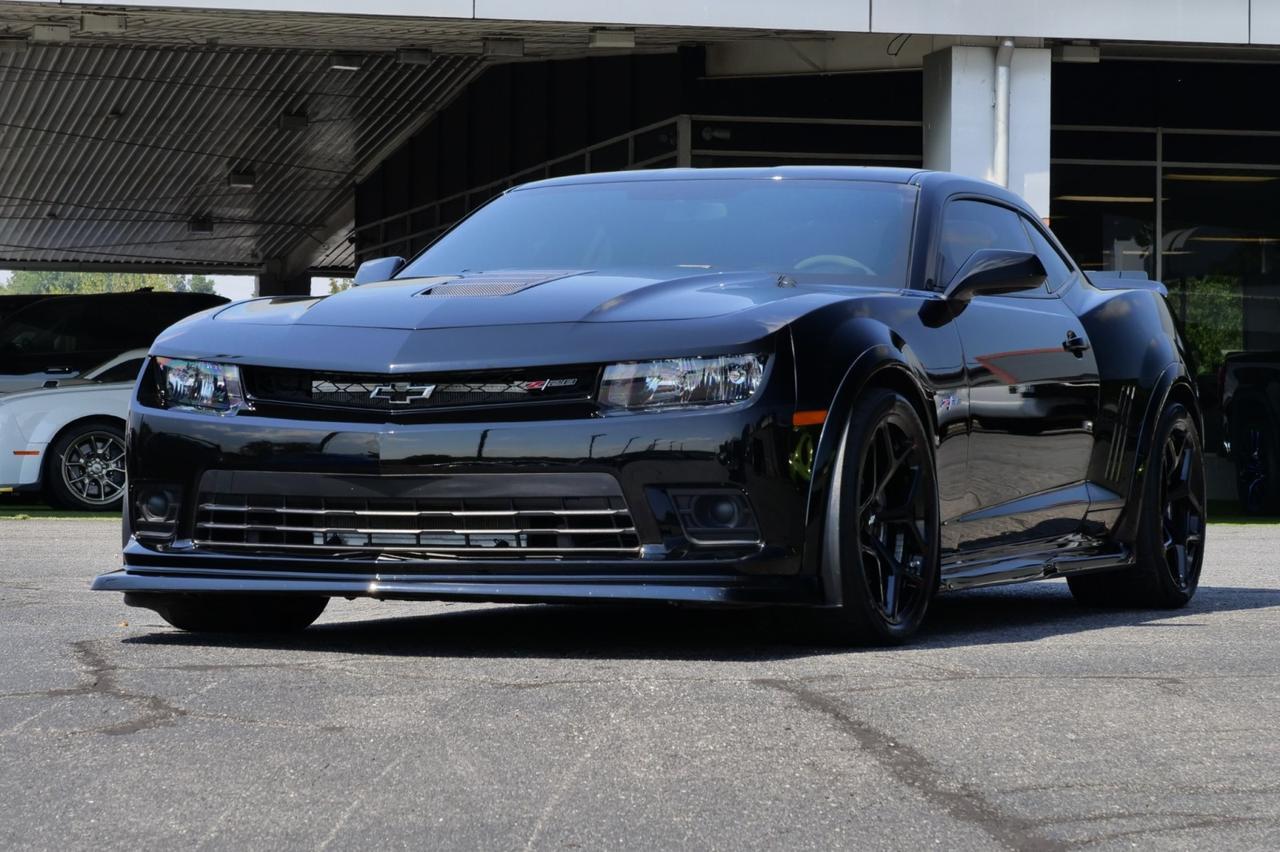 2014 Chevrolet Camaro Z/28 / Whipple Supercharger / Carbon Ceramic Brakes! Lincolnton NC