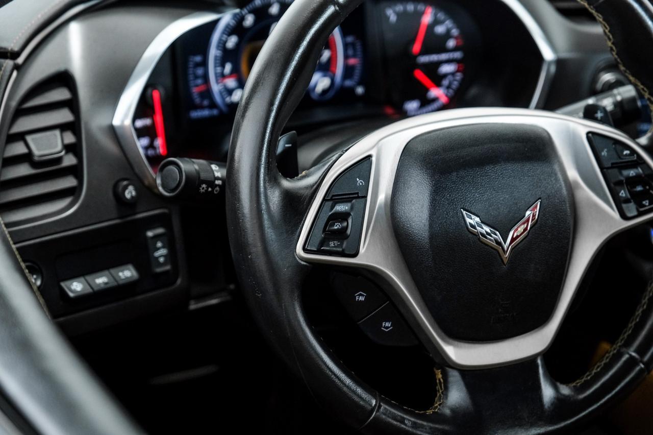 2014 Chevrolet Corvette Convertible STINGRAY 2LT AUTOMATIC HEADUP DISPLAY NAVIGATION LEATHER SEATS REAR CAMERA KEYLESS START Carrollton TX