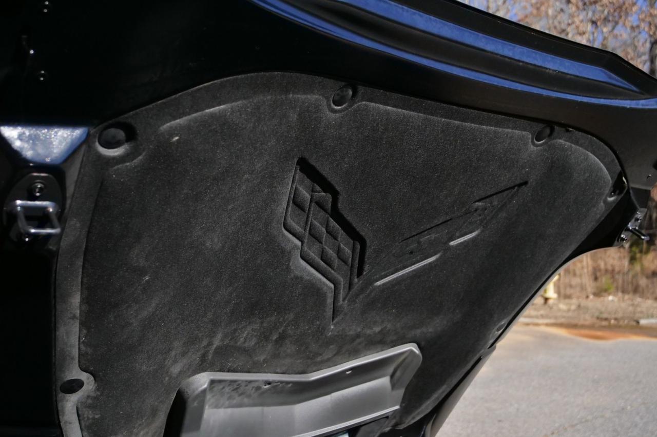 2014 Chevrolet Corvette Stingray 2LT / Vented Seats / 6.2L V8 / Bose Audio! Lincolnton NC