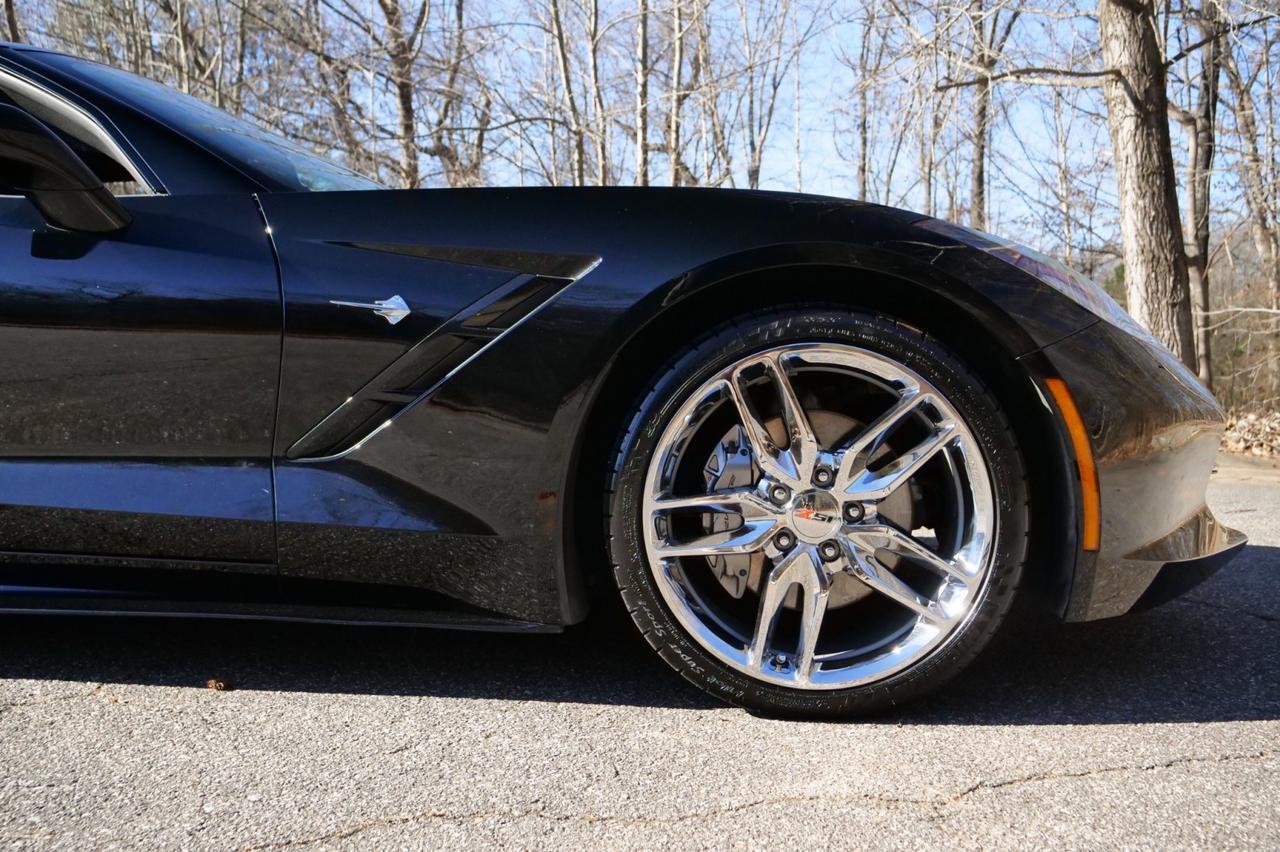 2014 Chevrolet Corvette Stingray 2LT / Vented Seats / 6.2L V8 / Bose Audio! Lincolnton NC
