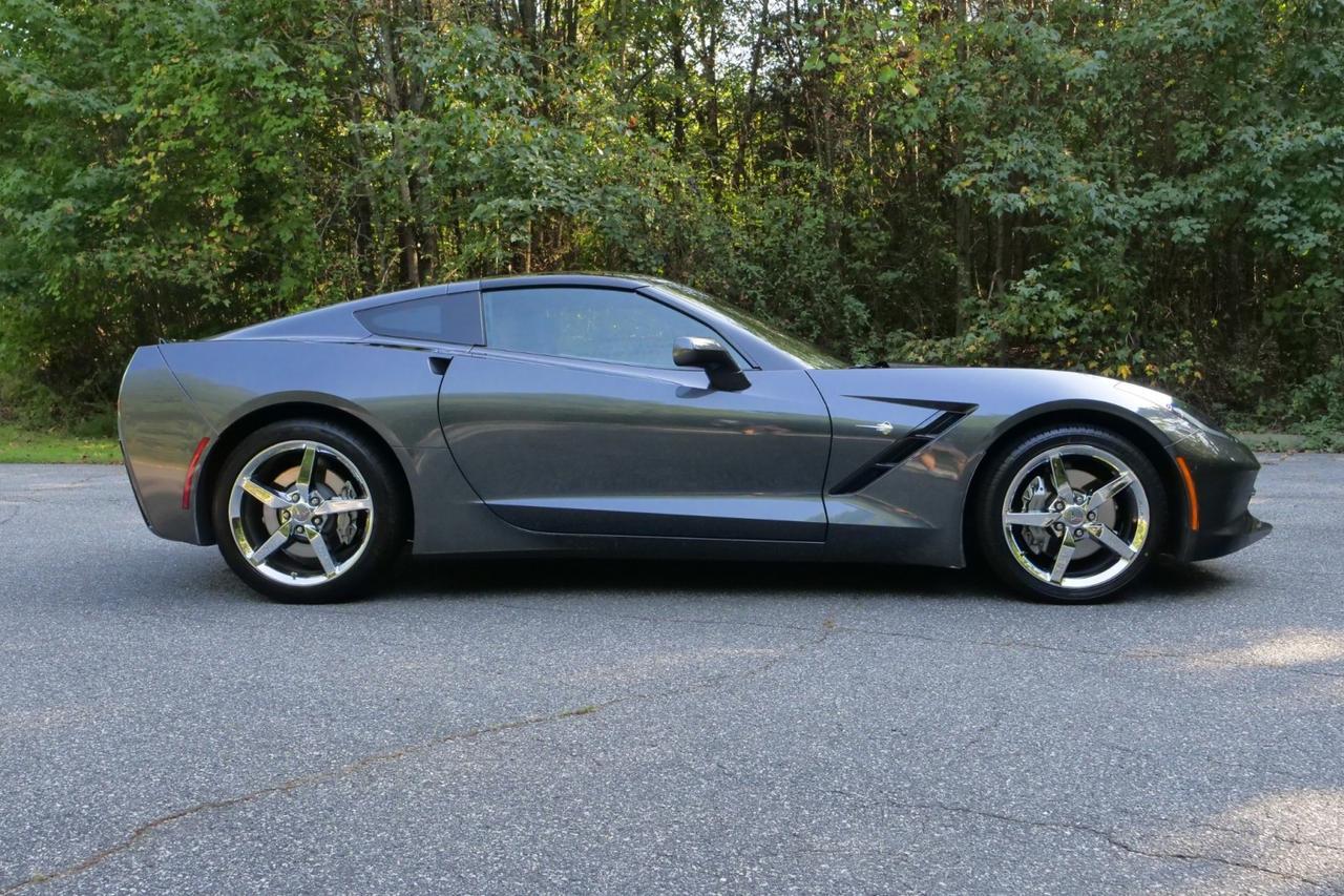 2014 Chevrolet Corvette Stingray 3LT / Performance Exhaust / 6.2L V8! High Point NC