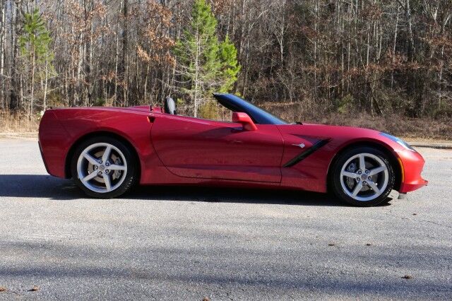 2014 Chevrolet Corvette Stingray Convertible 2LT / 6.2L V8 / Performance Exhaust! High Point NC
