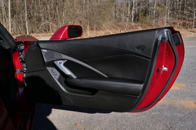 2014 Chevrolet Corvette Stingray Convertible 2LT / 6.2L V8 / Performance Exhaust! High Point NC