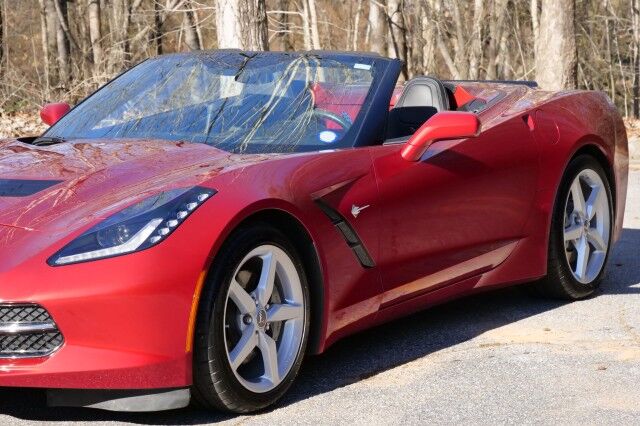 2014 Chevrolet Corvette Stingray Convertible 2LT / 6.2L V8 / Performance Exhaust! High Point NC