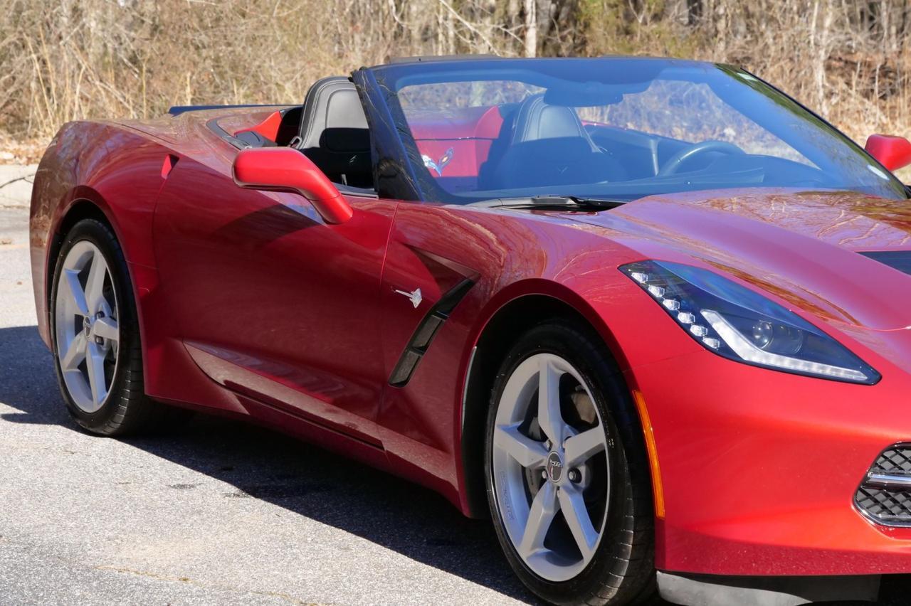 2014 Chevrolet Corvette Stingray Convertible 2LT / 6.2L V8 / Performance Exhaust! Lincolnton NC