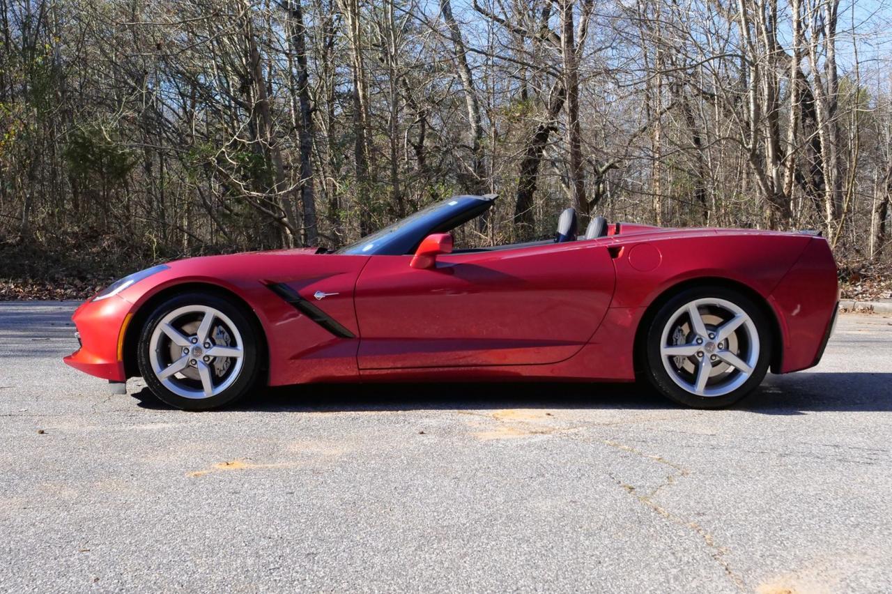 2014 Chevrolet Corvette Stingray Convertible 2LT / 6.2L V8 / Performance Exhaust! Lincolnton NC