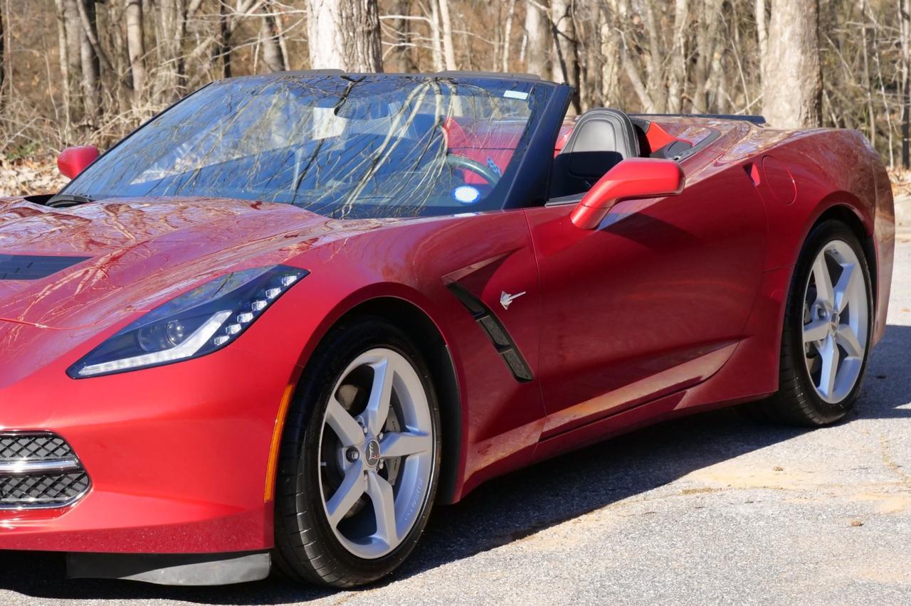 2014 Chevrolet Corvette Stingray Convertible 2LT / 6.2L V8 / Performance Exhaust! Lincolnton NC