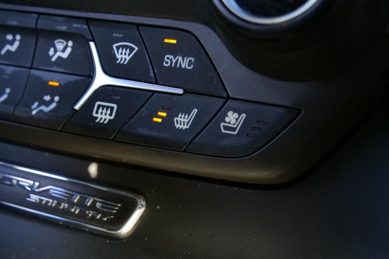 2014 Chevrolet Corvette Stingray Convertible 2LT / 6.2L V8 / Performance Exhaust! Lincolnton NC