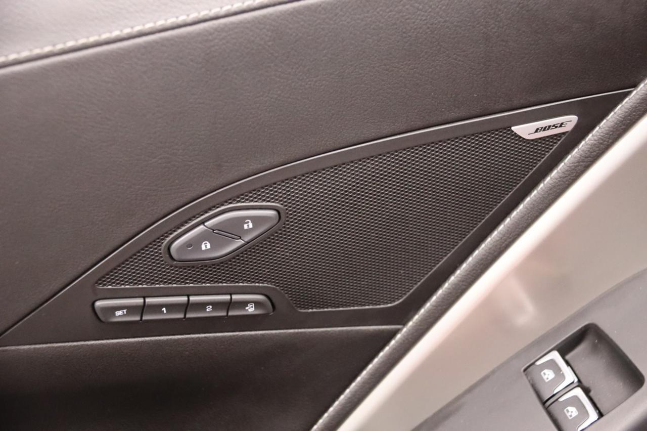 2014 Chevrolet Corvette Stingray Z51 2LT 7-Speed Manual 2dr Convertible Skokie IL