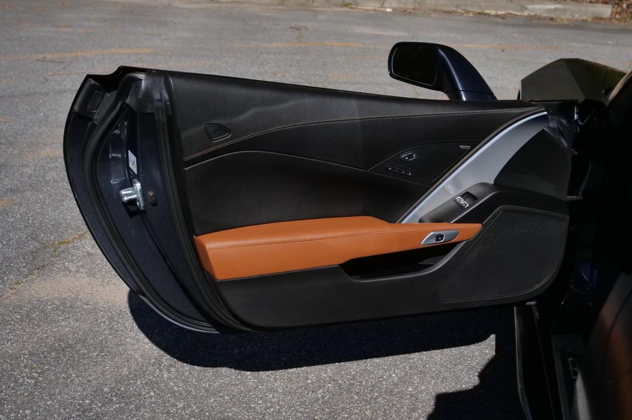 2014 Chevrolet Corvette Stingray Z51 2LT / Ground Effects / Performance Exhaust! Lincolnton NC