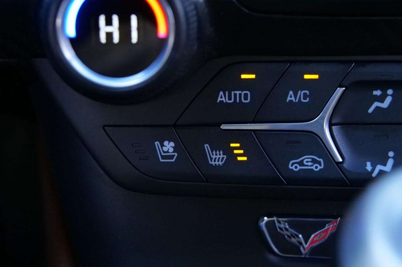 2014 Chevrolet Corvette Stingray Z51 2LT / Ground Effects / Performance Exhaust! Lincolnton NC