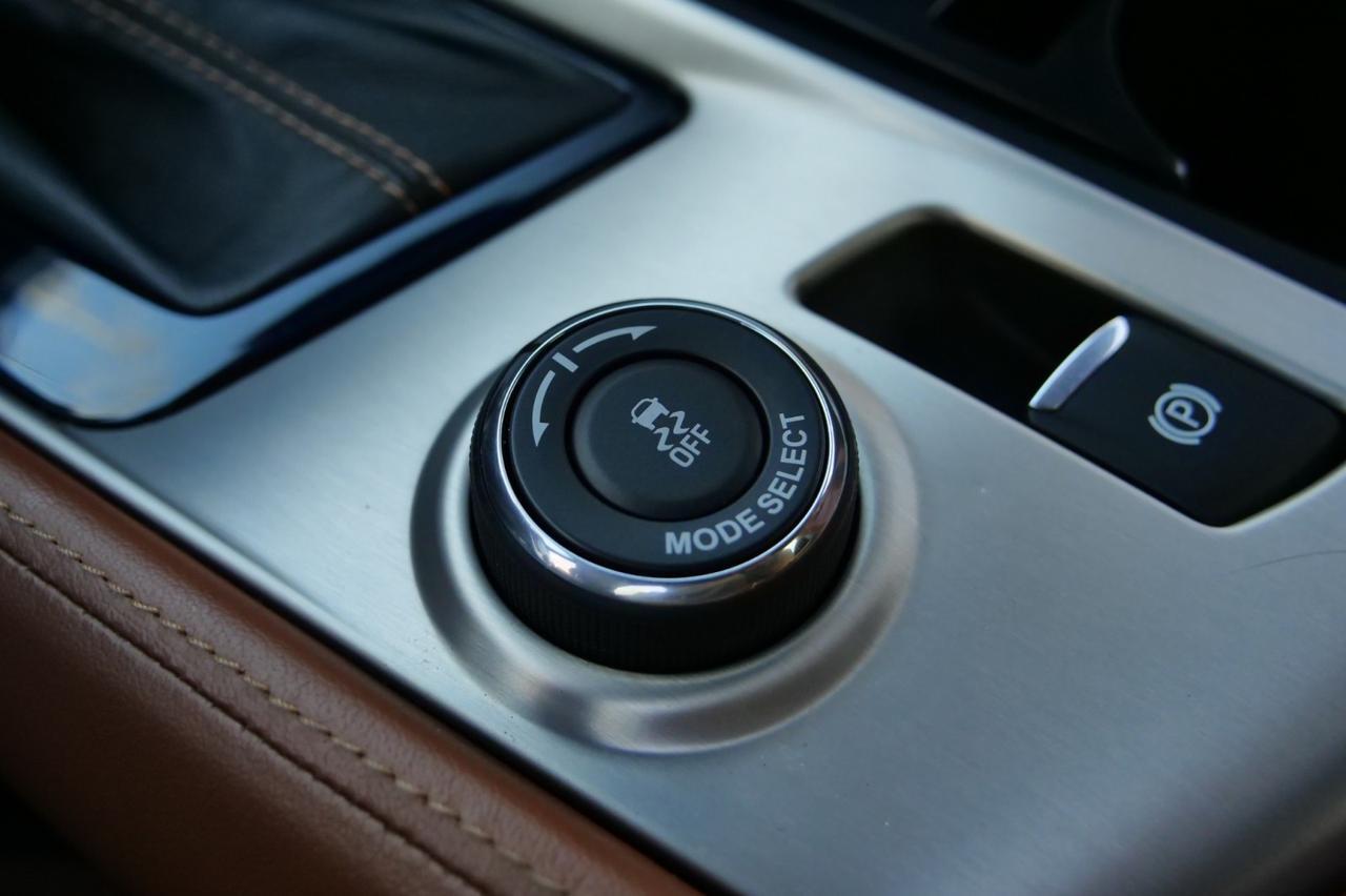 2014 Chevrolet Corvette Stingray Z51 2LT / Ground Effects / Performance Exhaust! Lincolnton NC