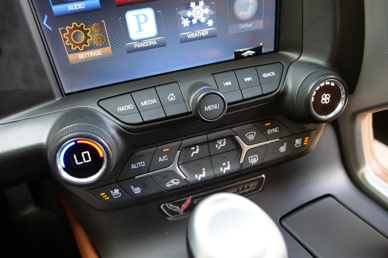 2014 Chevrolet Corvette Stingray Z51 3LT Convertible photo 12