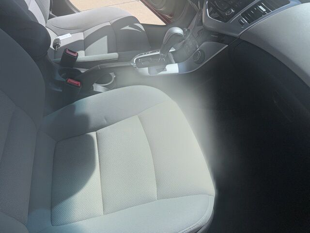 2014 Chevrolet Cruze photo 12