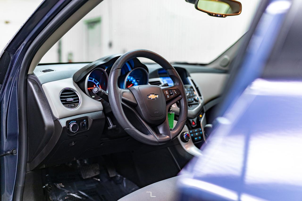 2014 Chevrolet Cruze 2LS Red Deer AB